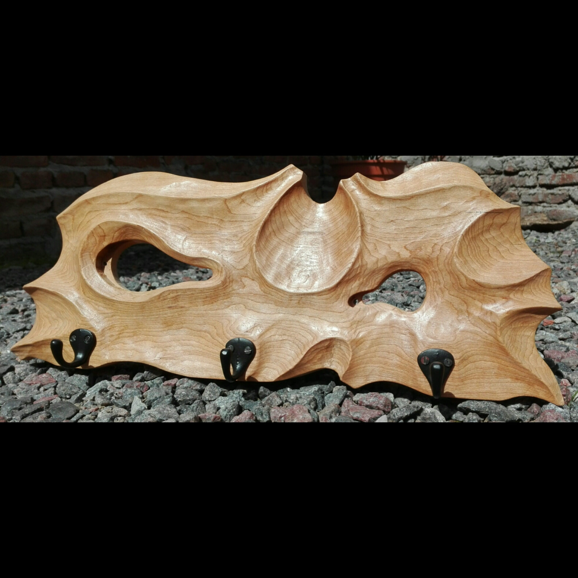 Perchero estilo orgánico en madera de lenga, 50x20cm